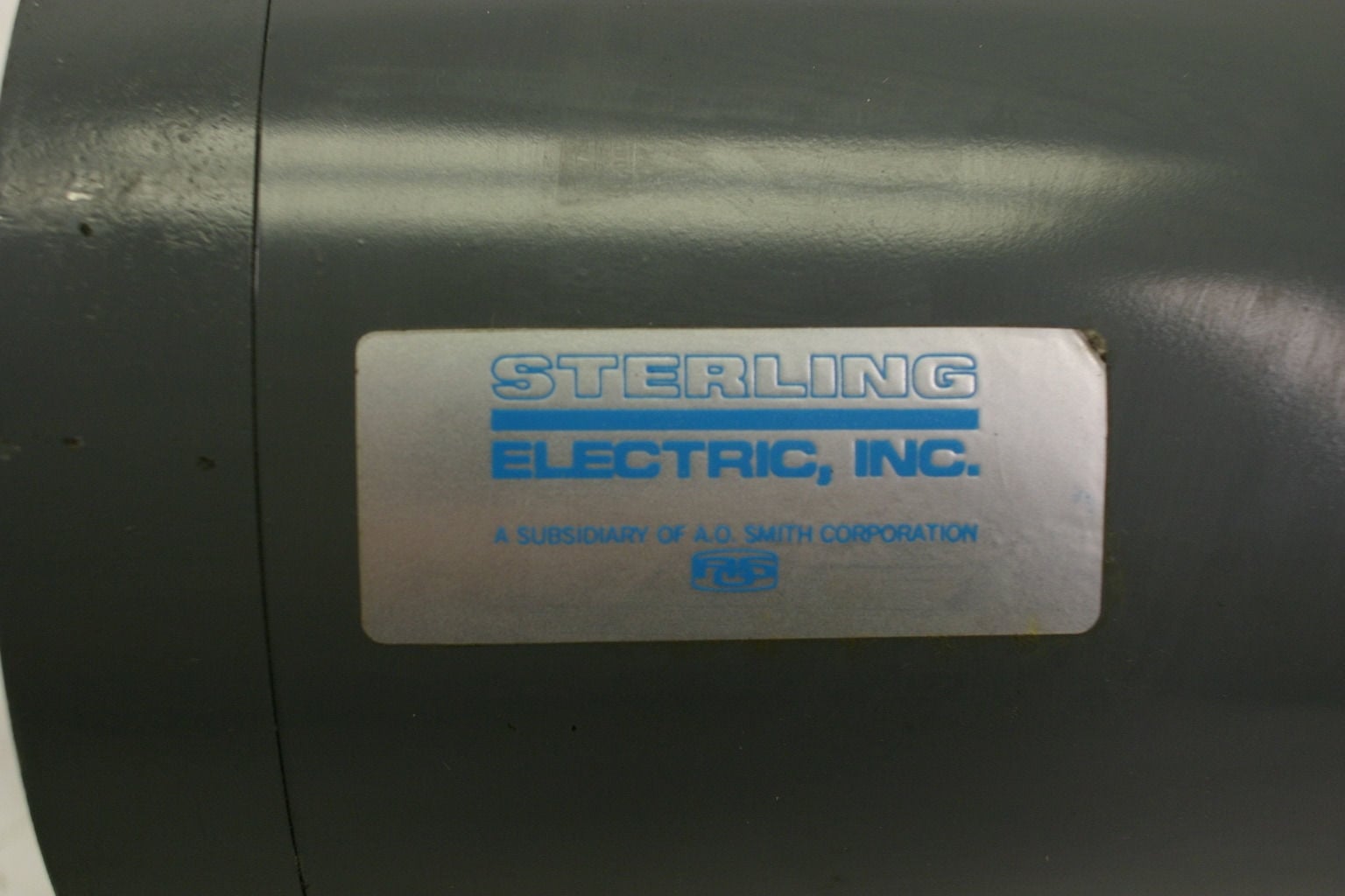 Sterling P56K4UE101 208-230/460V 3/4 HP Electric Motor 5/8 Keyed