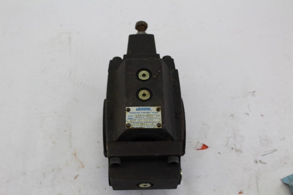 Vickers RCS-10-B1-30 Valve ** (B257)